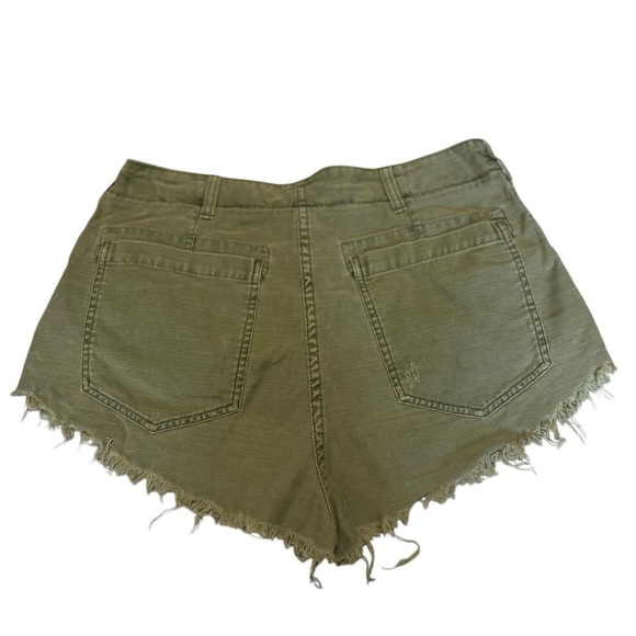 FREE PEOPLE - Raw and Patched Standoff Denim Shorts Moss Green Size 12 - Picture 4 of 9